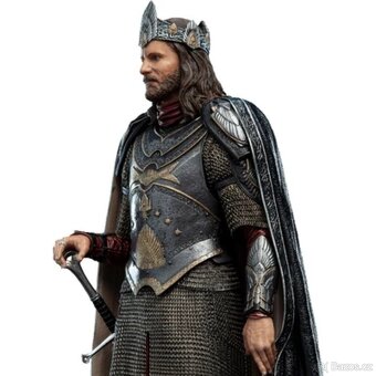 Socha 1:6 Lord of the rings King Aragorn 34 cm - 8