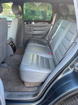 Volkswagen Touareg 4,2l, V8, benzín - 8