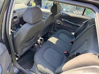 Škoda Fabia combi 1 1.4mpi - 8