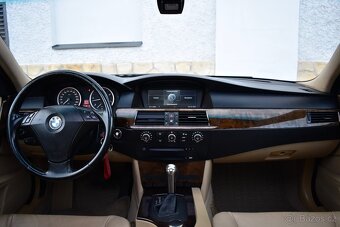 Bmw E61 530d/xDrive/2006/170kW/Automat/Kůže/Panorama/326tkm - 8