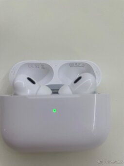 AirPods pro 2 - 8