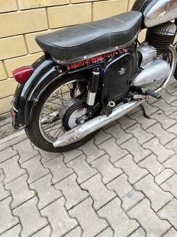 PRODÁM JAWA 250/590 SPORT-PŮVODNÍ ČERNÝ LAK - 8