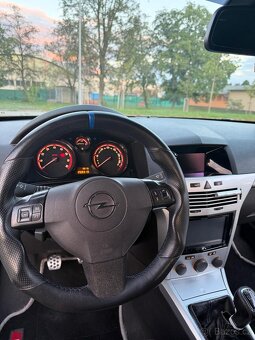 Opel Astra OPC line 12/2007 - 8