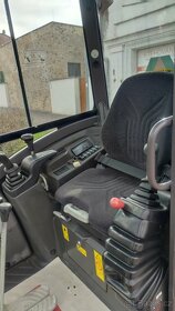 Pásový Minibagr Volvo EC18D - 8