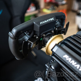 Závodní cockpit na míru - 8