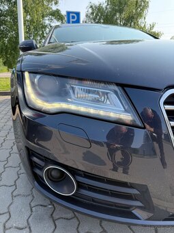 Audi A7 4G pravý bixenon - 8