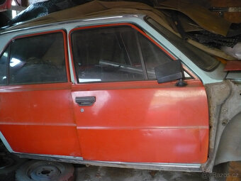 karoseria Skoda 105M - 8