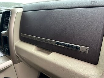 Dodge RAM 1500 Longhorn 2017 náhradní díly - 8