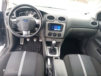 Ford Focus kombi 1.6  benzín 74 kW 2010 - 8