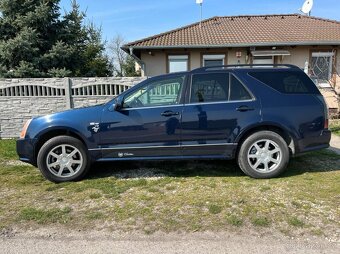 Cadillac SRX 4.6i - 8