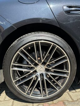 Porsche Panamera 4S, 2010 - 8