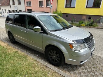 chrysler grand voyager - 8