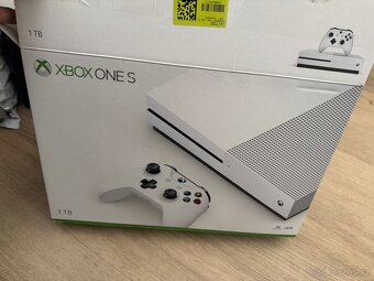 Xbox One S 1TB - 8