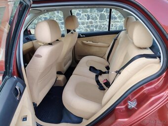 prodám Škodu Fabii Sedan 1.4 16V 55kw Elegance - 8