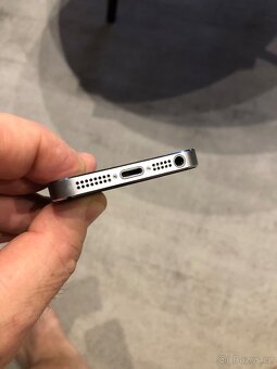 iPhone 5S 16GB - 8