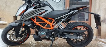 KTM Duke 125 - 8