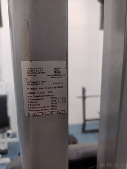 Posilovací stroj - 8