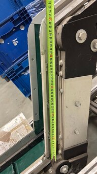 Pásový dopravník s programováním - 8