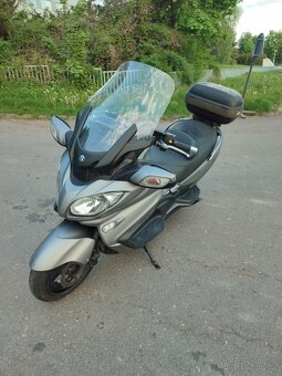 Suzuki Burgman 650 Executive - 8