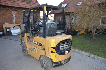 VZV ještěrka CAT Caterpillar DP 15K pohon diesel 2787mth - 8