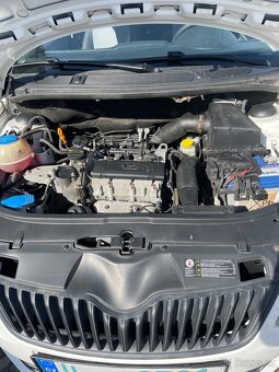 Prodám Škoda Fabia 1.2htp 51 kw r.v.2012 - 8