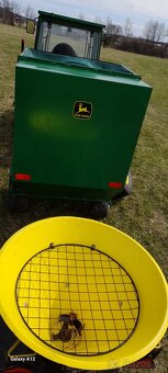 Traktor John Deere - prislusenstvi - 8