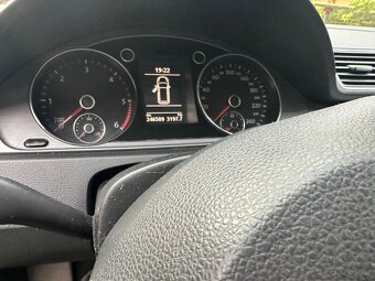 Volkswagen Passat B7 2.0 103kW - 8