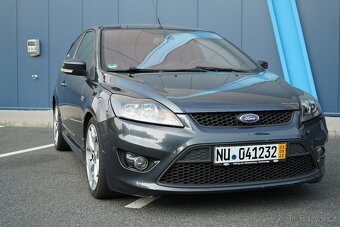 Ford Focus 2.5 ST - 8