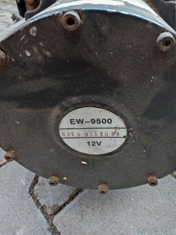 Naviják 12v - 8
