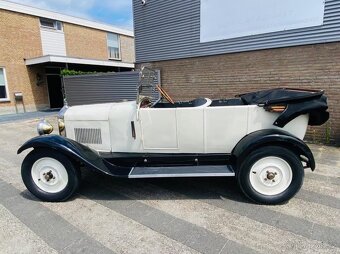 La Licorne V14W4 Cabriolet (1926) - 8