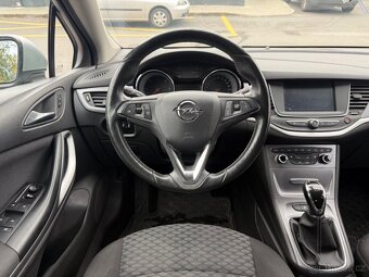 Opel Astra 1.6 CDTi Enjoy • 2/2017 • 81 kw • Původ ČR - 8