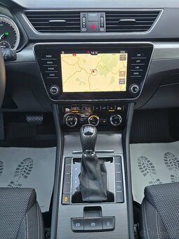 SUPERB 3 DSG 2,0TDI 110kW STYLE LED NAVI KAMERA ACC ČR -DPH - 8