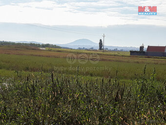 Prodej pozemku k bydlení, 860 m², Černěves - 8