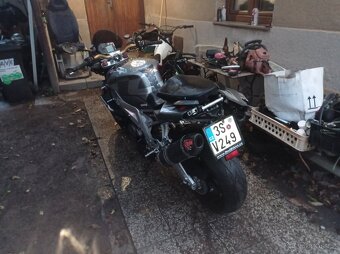 Aprilia RSV 1000 tuono 2007 - 8