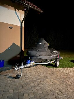 Prodám vodní skútr SEA Doo Explorer - 8