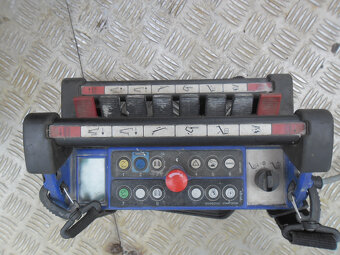 Pásová pracovní plošina JLG X19J - 8