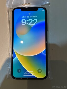 Prodám IPhone X - 8