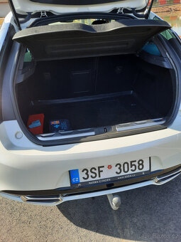 Citroen DS5 2.0 HDI , 120 kW , 134 t. km, r.v. 10/2013 - 8