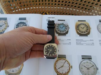 pekne funkcni hodinky prim 17 jewels kostky 1975 - 8