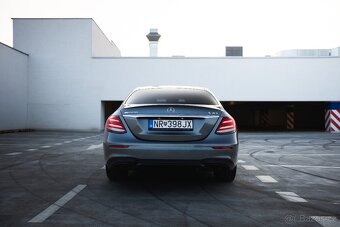Mercedes-Benz E43 AMG 2017 - 8