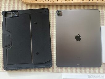 iPad Pro 12,9 (2021) - M1, 128 GB, Cellular - 8