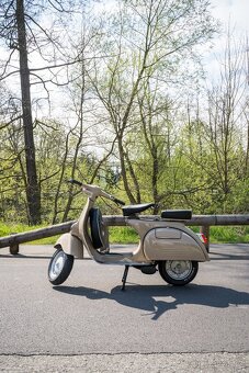 Motorka Piaggio Vespa 150CC (1974) - 8