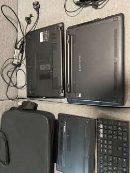 Prodám 3 notebooky – každý má drobnou vadu, jinak plně funkč - 8
