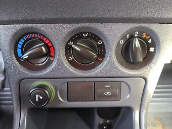 Ford Transit Connect 1.8 TDCi , 55 kW nafta, 2012 - 8