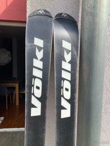 Lyže VöLKL V31 včetně vázání za hubičku - 8