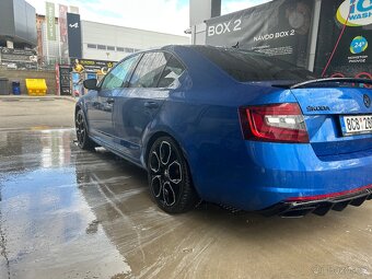 Škoda octavia Rs 180kw - 8