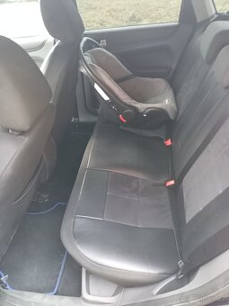 Ford Focus 1,6 74kw - 8