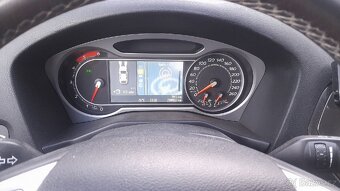 Ford mondeo mk4 2.0 tdci 103kw R.v 2010 - 8