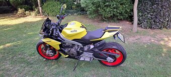 Aprilia Tuono 660 - 8