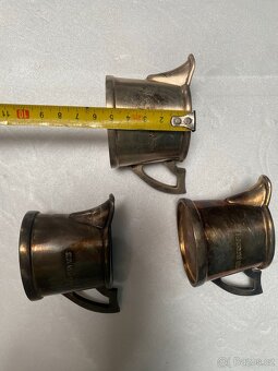 kovových konviček - 8